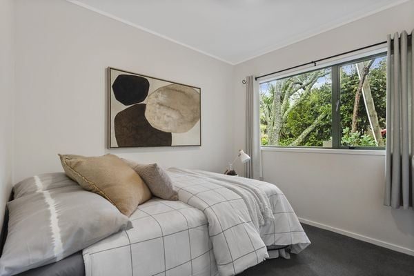 12A Seaton Road, Murrays Bay, Auckland - Carousel 9