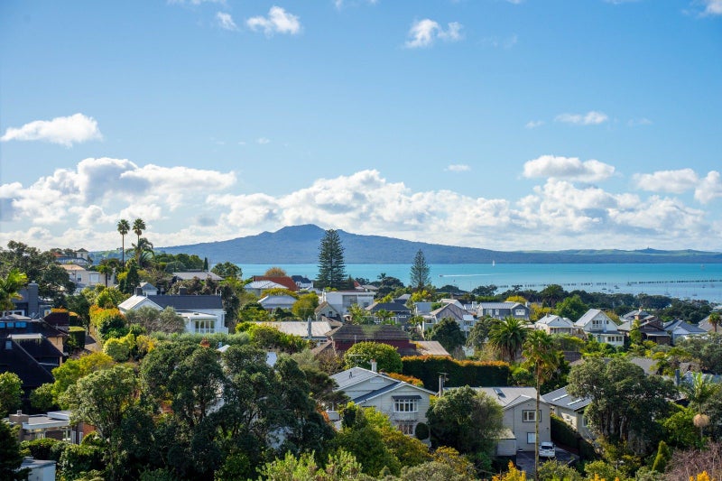 2/46 Brighton Road, Parnell, Auckland - Carousel 1