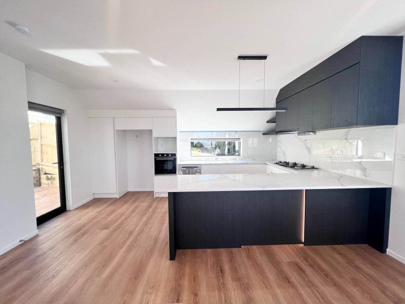 22A Felton Mathew Avenue, Saint Johns, Auckland - Carousel 1