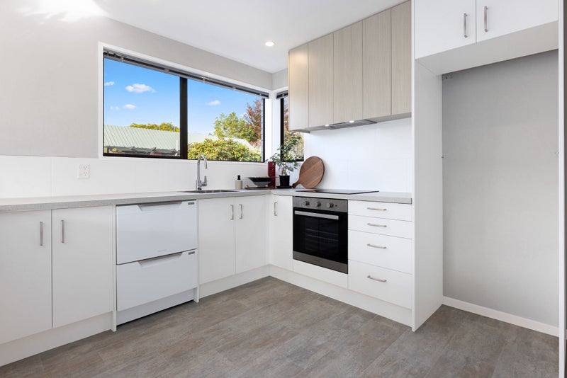 4 Harkness Place, Avonhead, Christchurch - Carousel 2