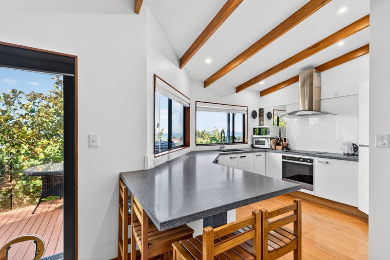 18A Harvey Road, Bluff Hill, Napier - Carousel 2