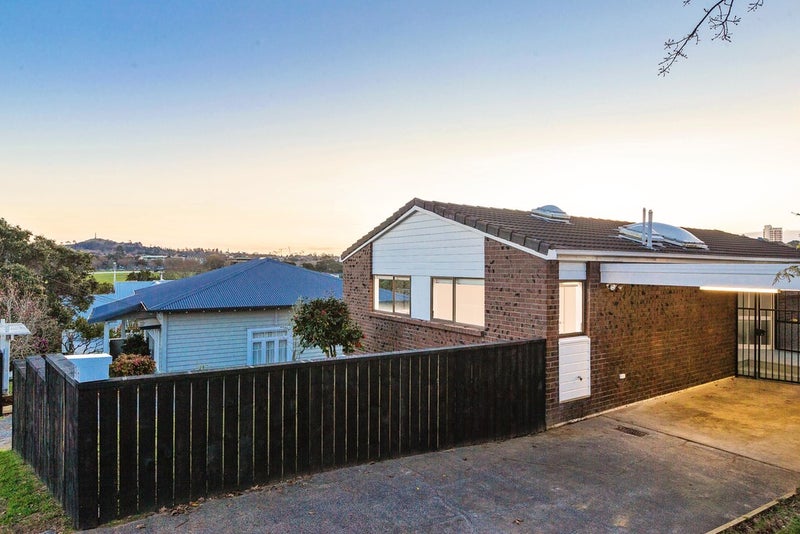 3/7 Grand View Road, Remuera, Auckland - Carousel 1