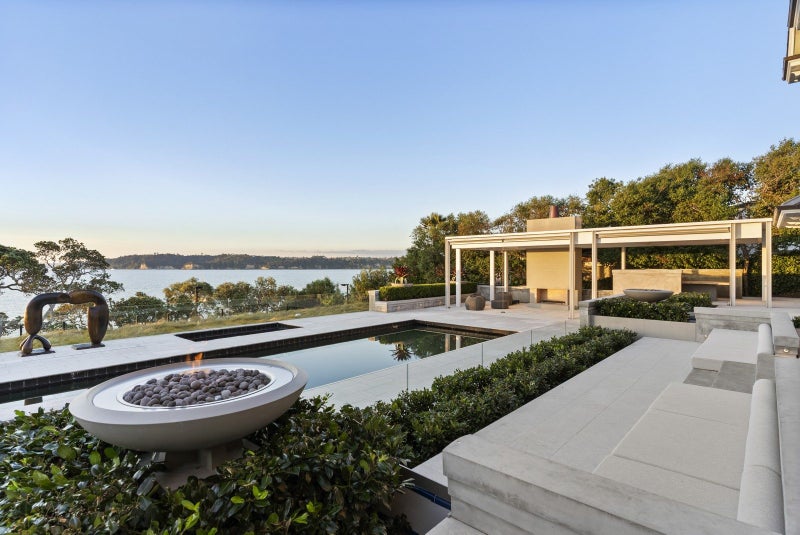 27 Marine Parade, Herne Bay, Auckland - Carousel 2