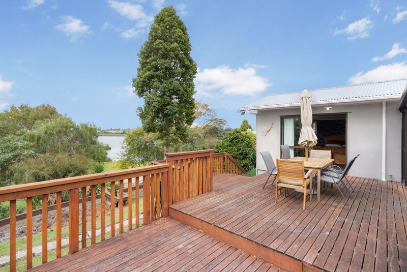 4 Lucas Place, Weymouth, Auckland - Carousel 1