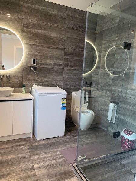 712 Redoubt Road, Flat Bush, Auckland - Carousel 1