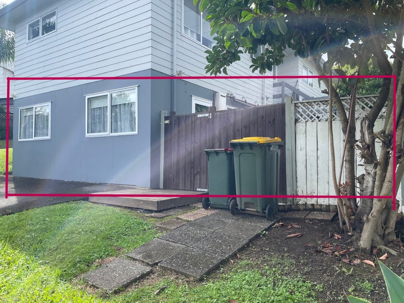 92 Athena Drive, Totara Vale, Auckland - Carousel 1
