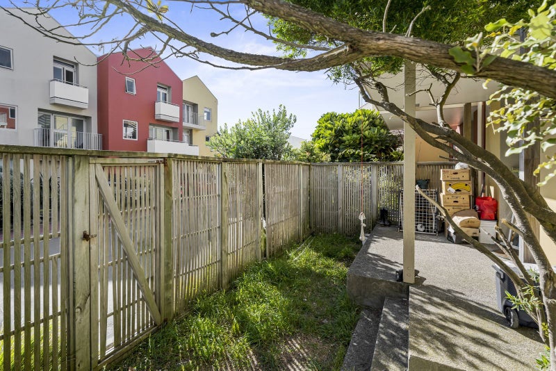 91/305 Evans Bay Parade, Hataitai, Wellington - Carousel 21