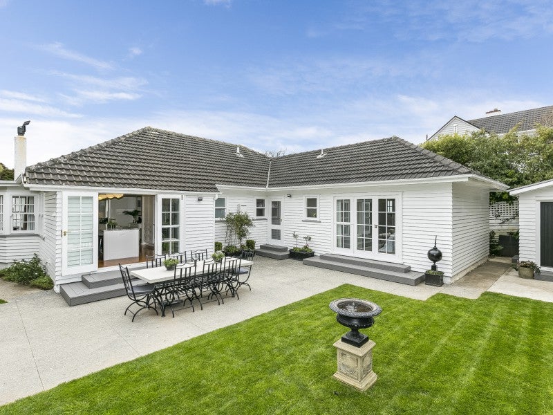 20A Lancaster Street, Karori, Wellington - Carousel 1