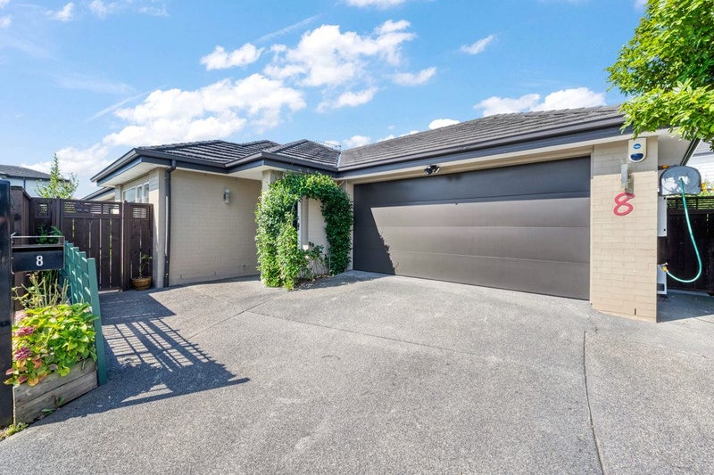 8 Reno Way, Flat Bush, Auckland - Carousel 1
