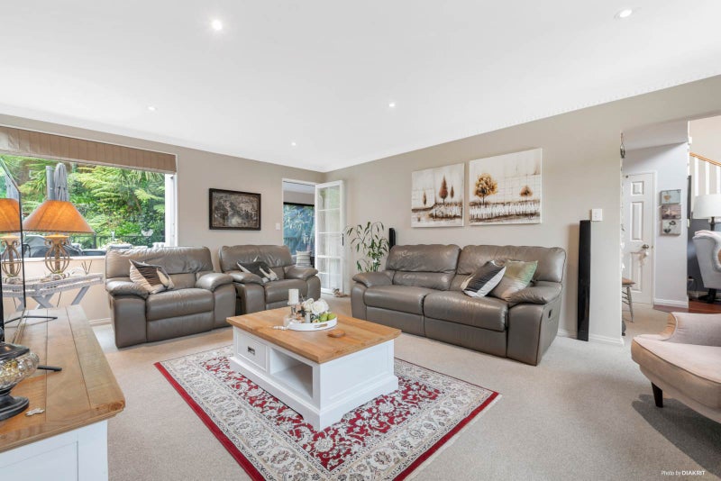 51 Helvetia Drive, Browns Bay, Auckland - Carousel 2