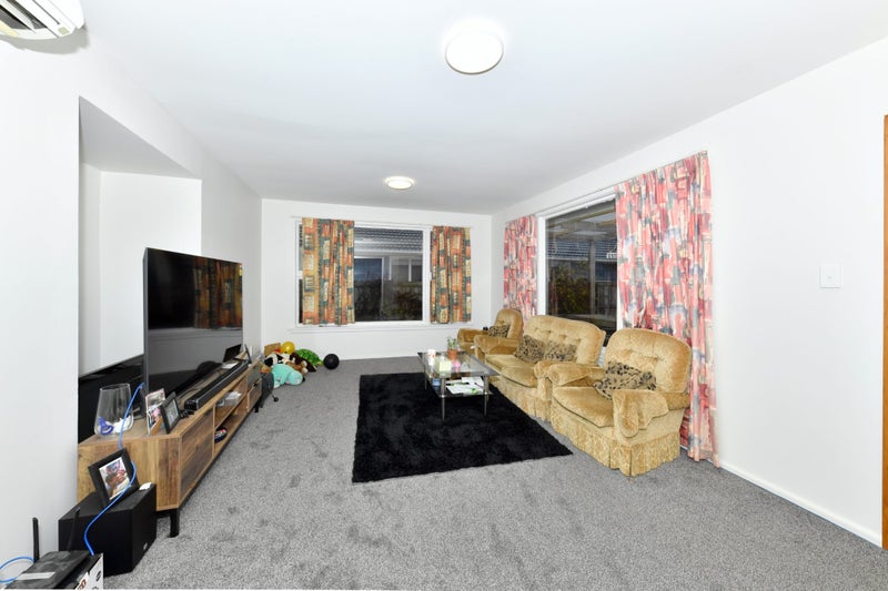 39 Kathleen Crescent, Hornby, Christchurch - Carousel 2