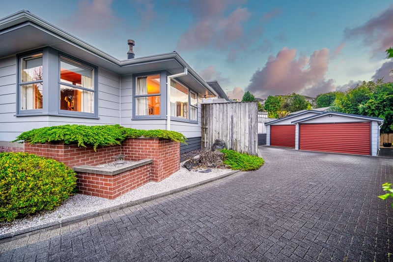 12 Judkins Crescent, Cockle Bay, Auckland - Carousel 1