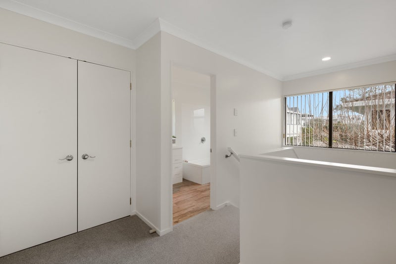 22A Seaview Road, Otumoetai, Tauranga - Carousel 29