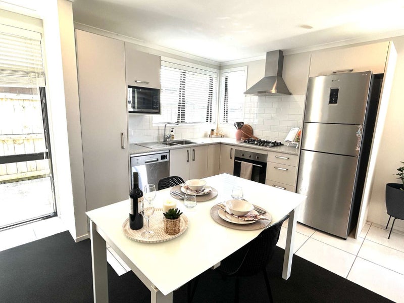 3 Faber Place, Rototuna North, Hamilton - Carousel 2