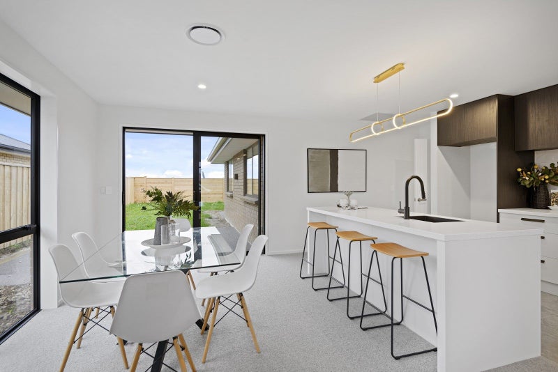 10 Chambers Avenue, Woodend, Woodend - Carousel 2