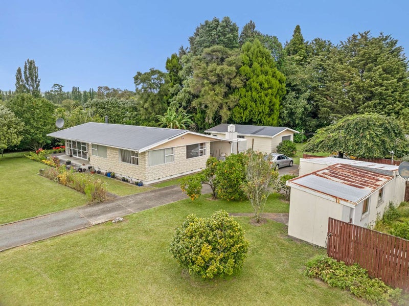 12 Grey Street, Frasertown, Wairoa - Carousel 21