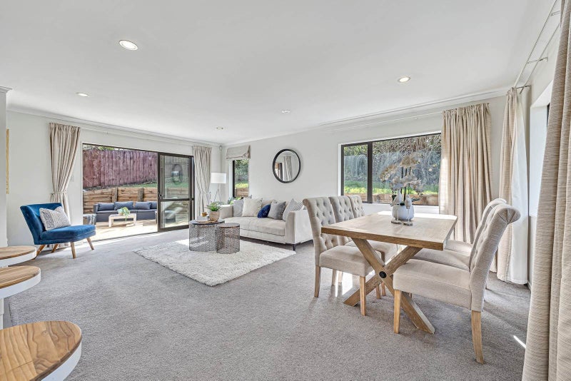 61 Fairview Avenue, Fairview Heights, Auckland - Carousel 2