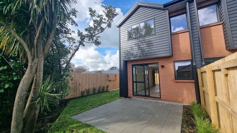 4/25 Childs Avenue, Pukekohe, Pukekohe - Carousel 1