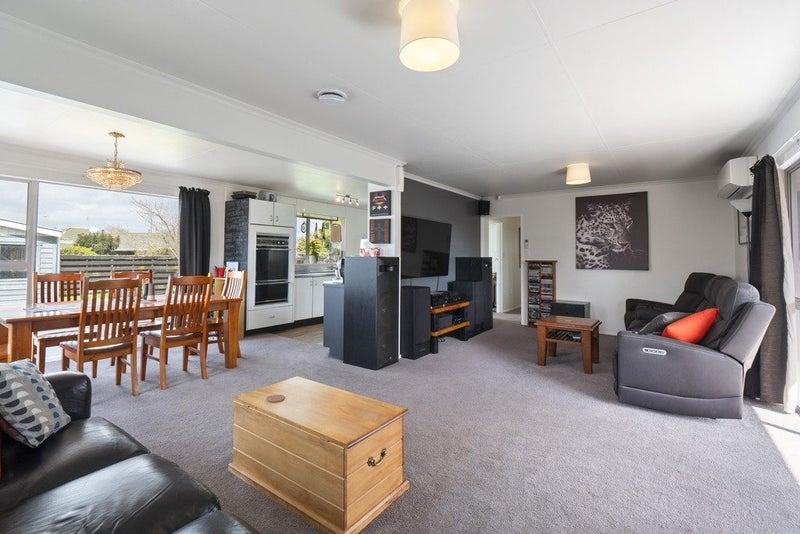 7 Chadwick Place, Highbury, Palmerston North - Carousel 2