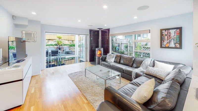 9 Birkhall Grove, Strathmore Park, Wellington - Carousel 1