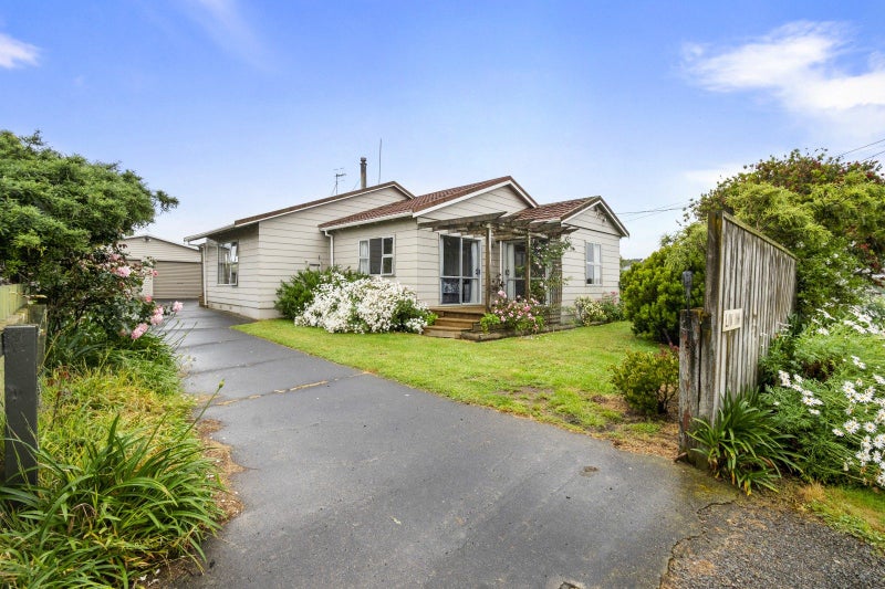 1960 Parewanui Road, Parewanui, Bulls - Carousel 1