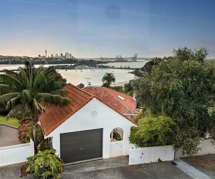 36 Ngaiwi Street, Orakei, Auckland - Carousel 1