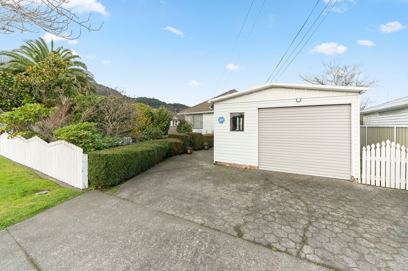 8 Nelson Crescent, Wainuiomata, Lower Hutt - Carousel 2
