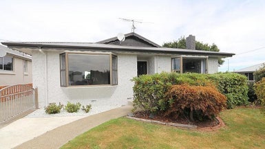 9 Dipton Street, Kingswell, Invercargill - Carousel 1