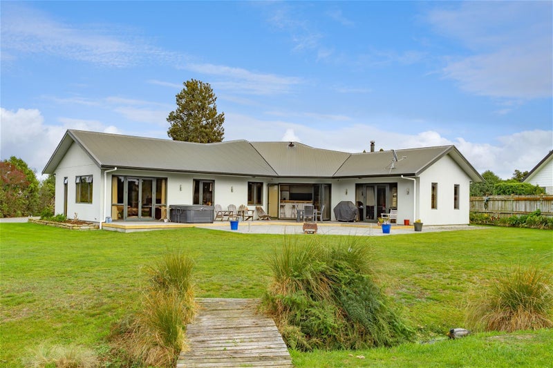 18 William Donald Drive, Solway, Masterton - Carousel 1