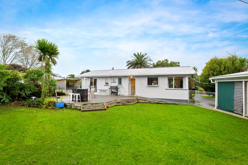 11A Lucinda Place, Glen Eden, Auckland - Carousel 2