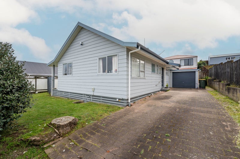 1 Wattle Place, Chartwell, Hamilton - Carousel 2