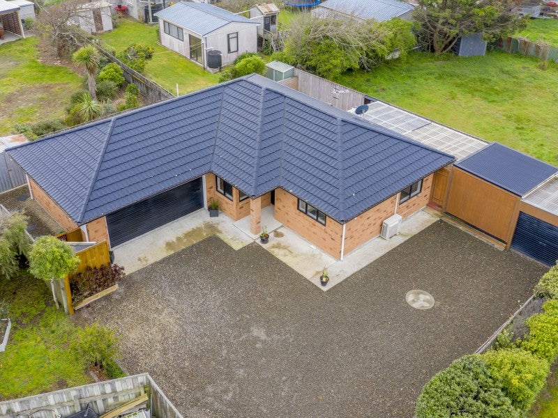 9A Barber Street, Foxton Beach, Foxton - Carousel 2