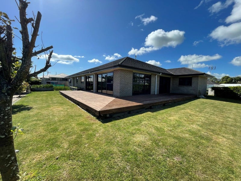 6 Rayner Way, Glen Avon, New Plymouth - Carousel 20