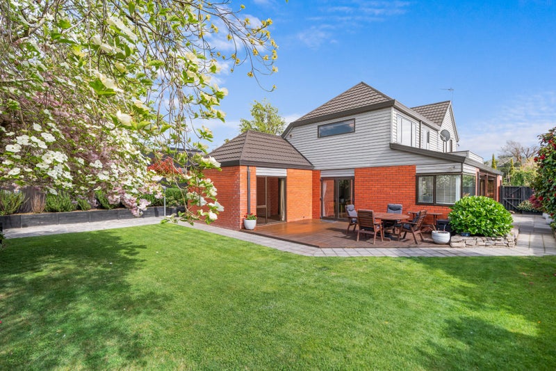 10 Oregon Place, Burwood, Christchurch - Carousel 1