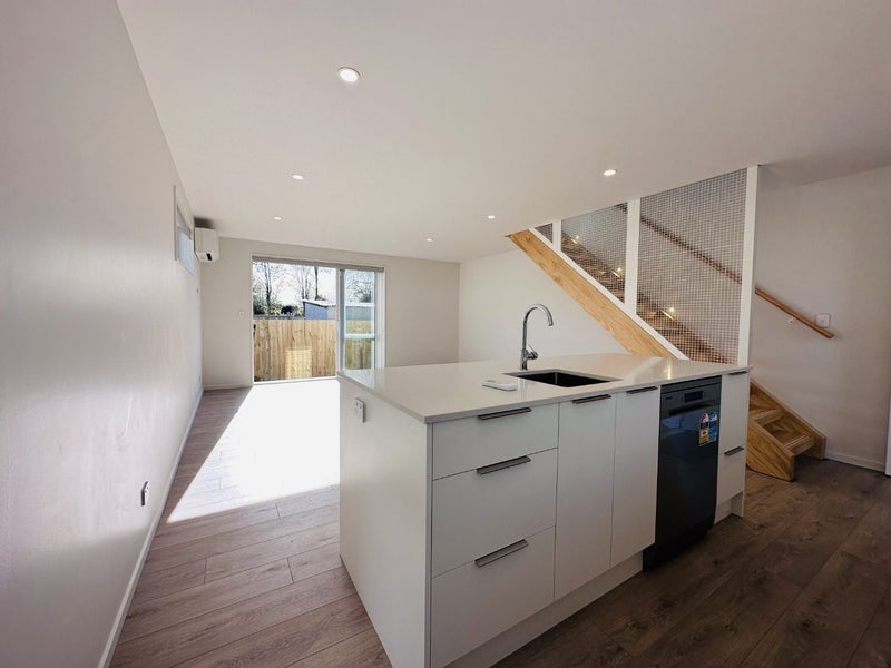 5/32 Ryan Street, Phillipstown, Christchurch - Carousel 2