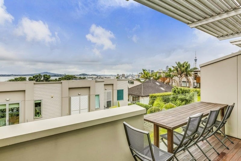 2/117 Shelly Beach Road, Ponsonby, Auckland - Carousel 2