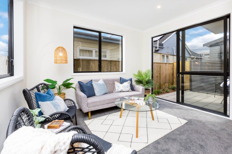 17D Marion Street, Silverstream, Upper Hutt - Carousel 2