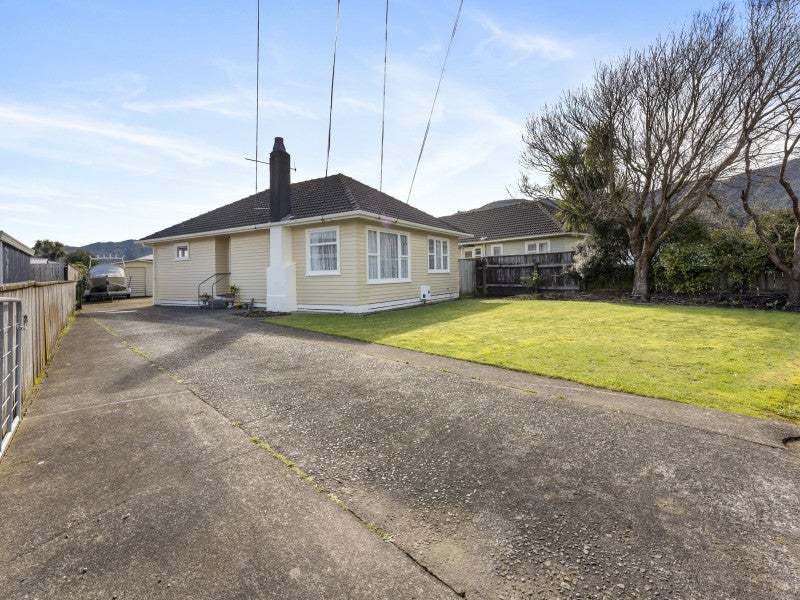 28 Roberts Street, Wainuiomata, Lower Hutt - Carousel 21