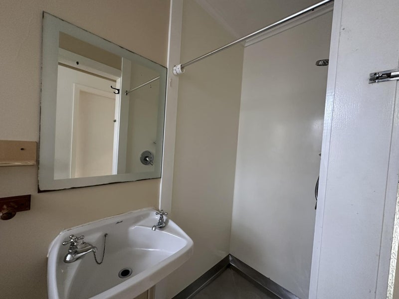 2/416 Fergusson DR, HERETAUNGA, UPPER HUTT - Carousel 6