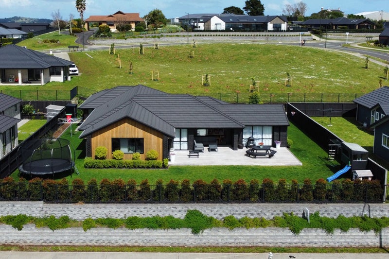 29 Trevor McMiken Drive, Patumahoe, Pukekohe - Carousel 1
