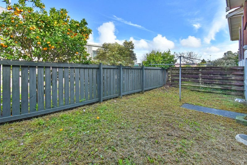 2/63 Mangere Road, Otahuhu, Auckland - Carousel 12