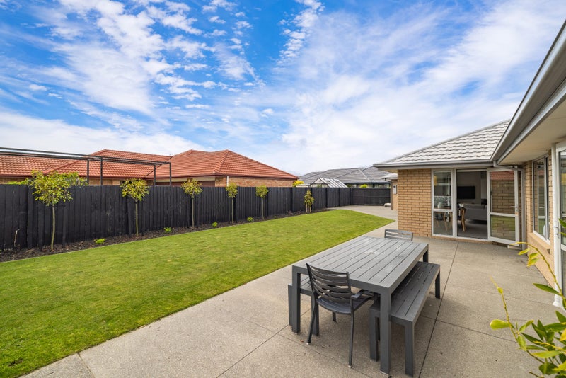 18 Cyclamen Place, Aidanfield, Christchurch - Carousel 2