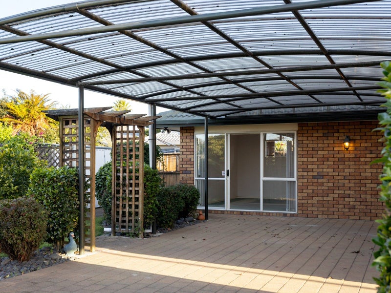 4 Maahutaupeke Place, St Andrews, Hamilton - Carousel 4