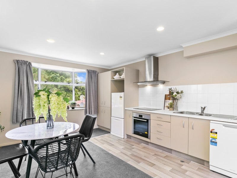 146F Aro Street, Aro Valley, Wellington - Carousel 2
