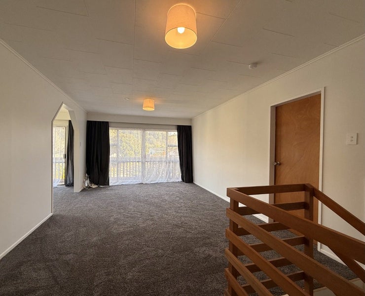 27A Gemstone Drive, Birchville, Upper Hutt - Carousel 2