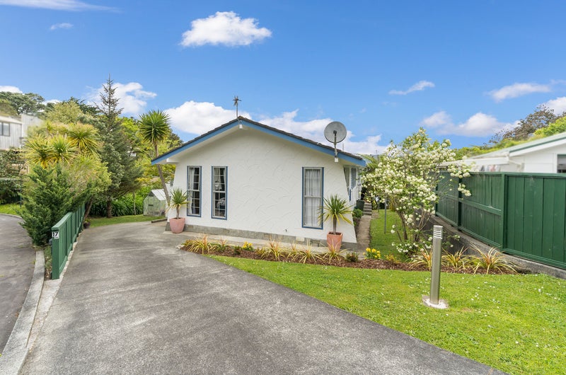 17 Picasso Grove, Belmont, Lower Hutt - Carousel 2