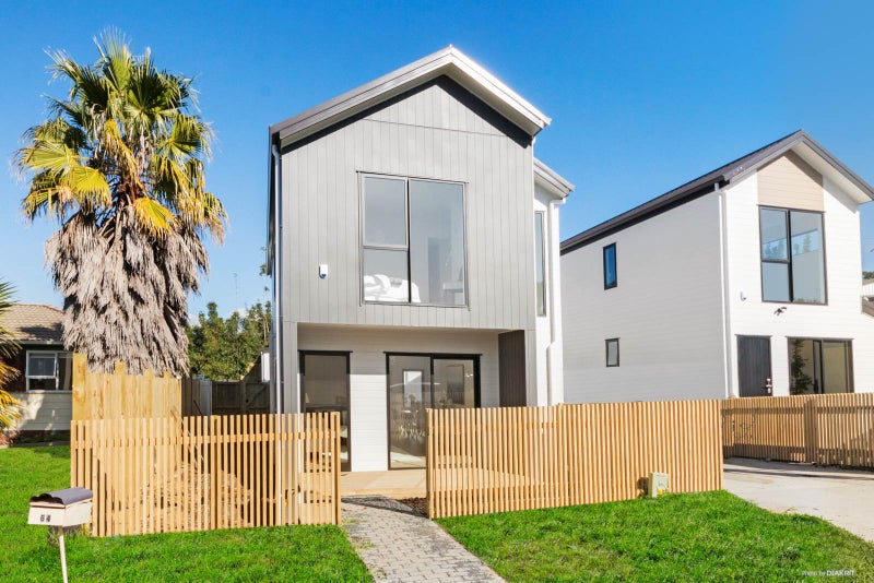 64B Rosewarne Crescent, Glendene, Auckland - Carousel 2