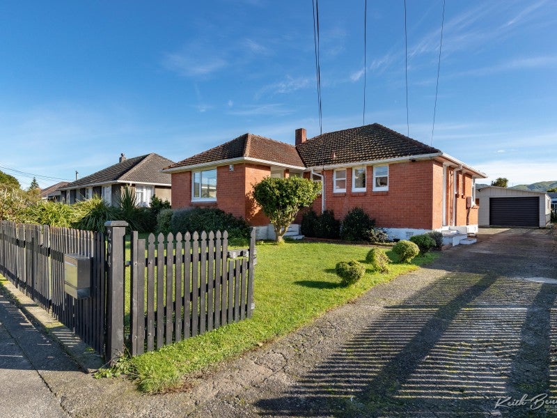 204 Oxford Terrace, Avalon, Lower Hutt - Carousel 21