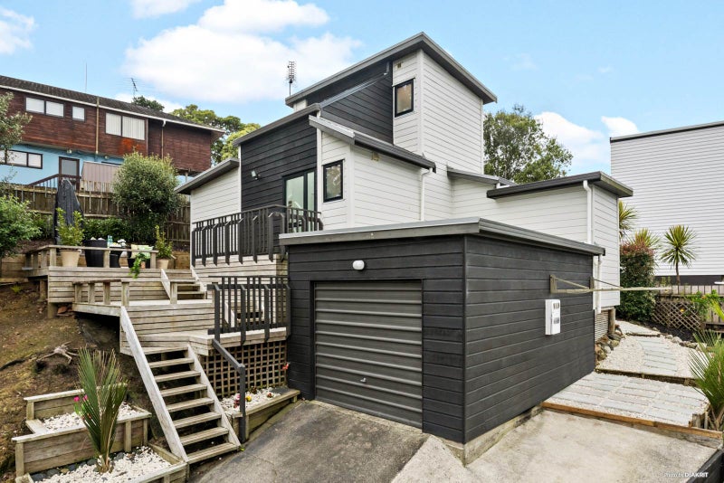 1/53 Topliss Drive, Northcross, Auckland - Carousel 1