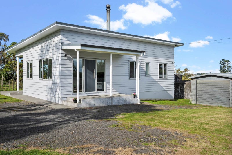 198 Nixon Road, Henderson - Carousel 1